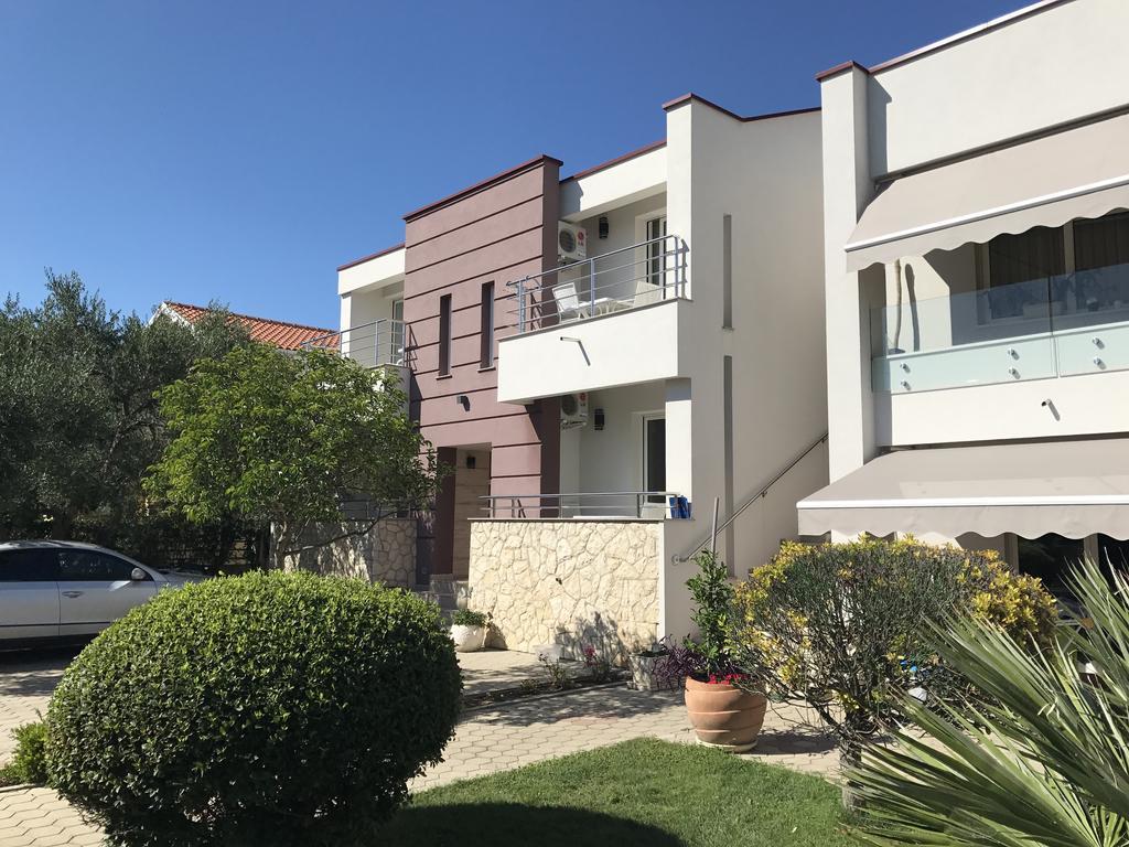 Apartmani Ukalovic Zadar Exterior foto